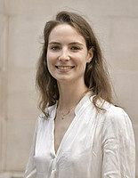 Julia Mayer